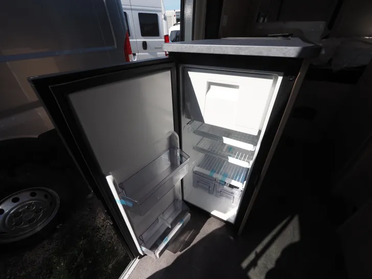 Fahrzeugbild Roadcar R 640, Klimaauto., Zus. Batt., Sonderpreis ! #9