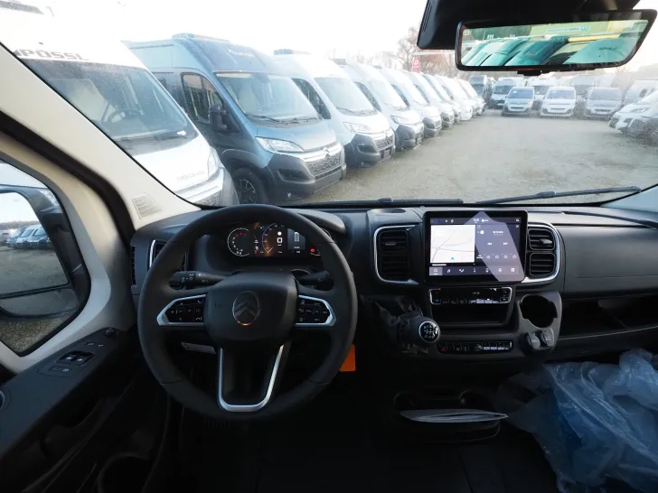 Fahrzeugbild Roadcar R 640, Premiumpaket, 3. Bett, uvm. #6