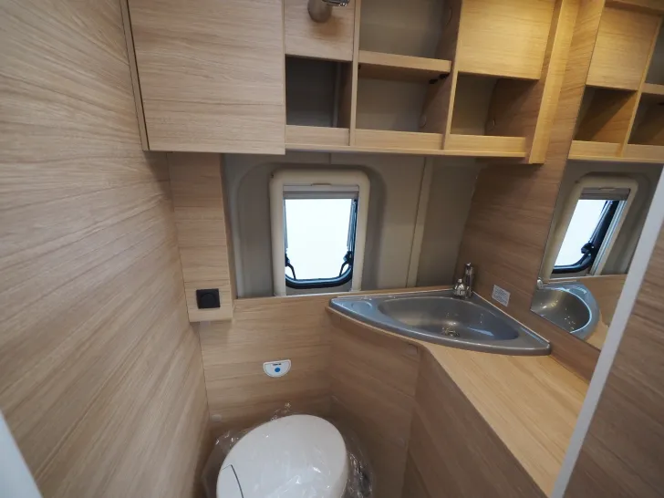 Fahrzeugbild Roadcar R 640, Zus. Batterie, Abverkaufsaktion ! #16