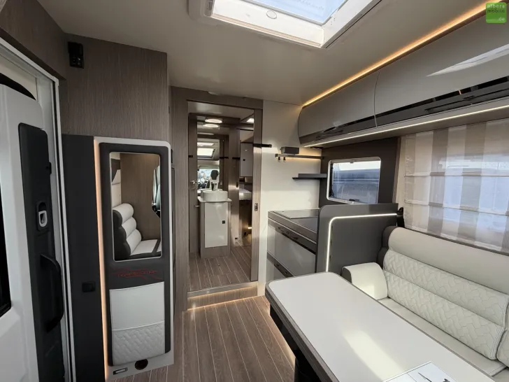 Fahrzeugbild Roller Team Zefiro Power Edition 266 P 400W Solar 2xLithium #11