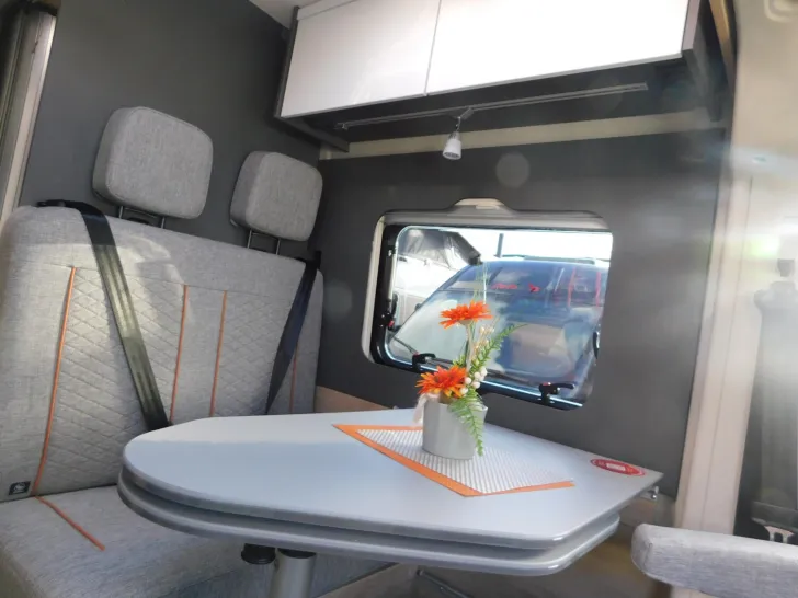 Fahrzeugbild Dethleffs Globetrail 75K 600 DS 8G-Automatik, Combi 6DE #9