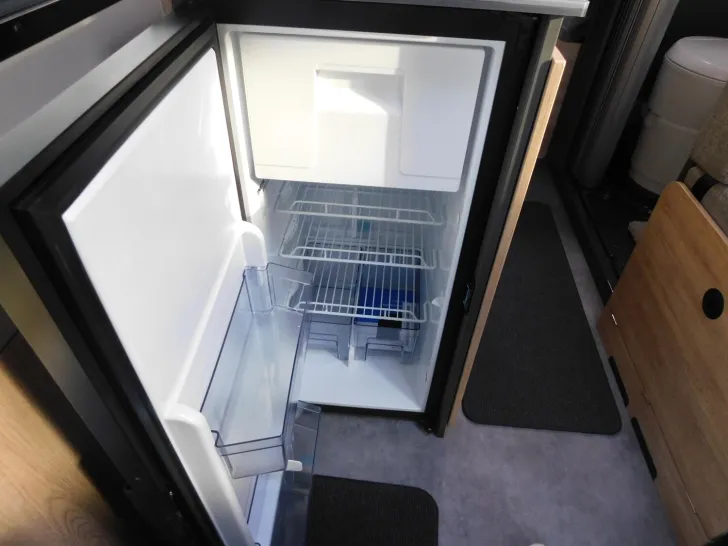 Fahrzeugbild Dethleffs Globetrail 75K 600 DS 8G-Automatik, Combi 6DE #11