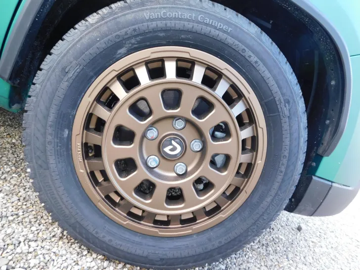 Fahrzeugbild Dethleffs Globetrail 75K 600 DS 8G-Automatik, Combi 6DE #17