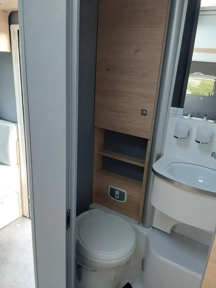 Fahrzeugbild Dethleffs Just Camp Active T 6812 EB 4 Schlafpl. 2x Isofix #15