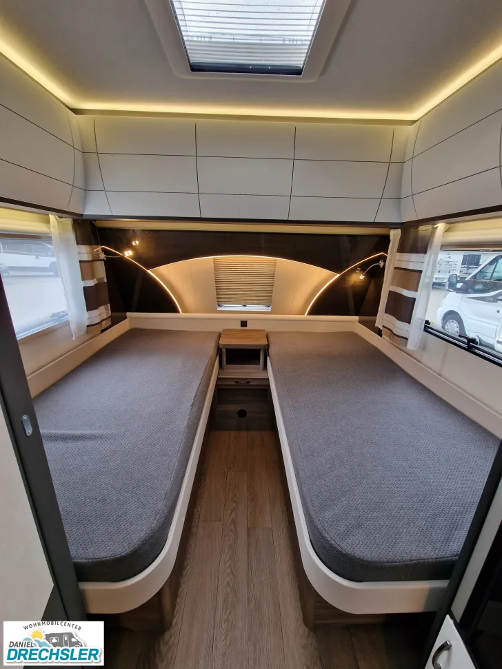 Fahrzeugbild Hobby Excellent Edition 495 UL #13