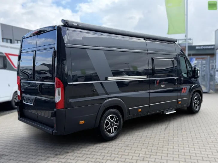 Fahrzeugbild Challenger Van Sport Edition V210 Hubbett Automatik 2026 #4