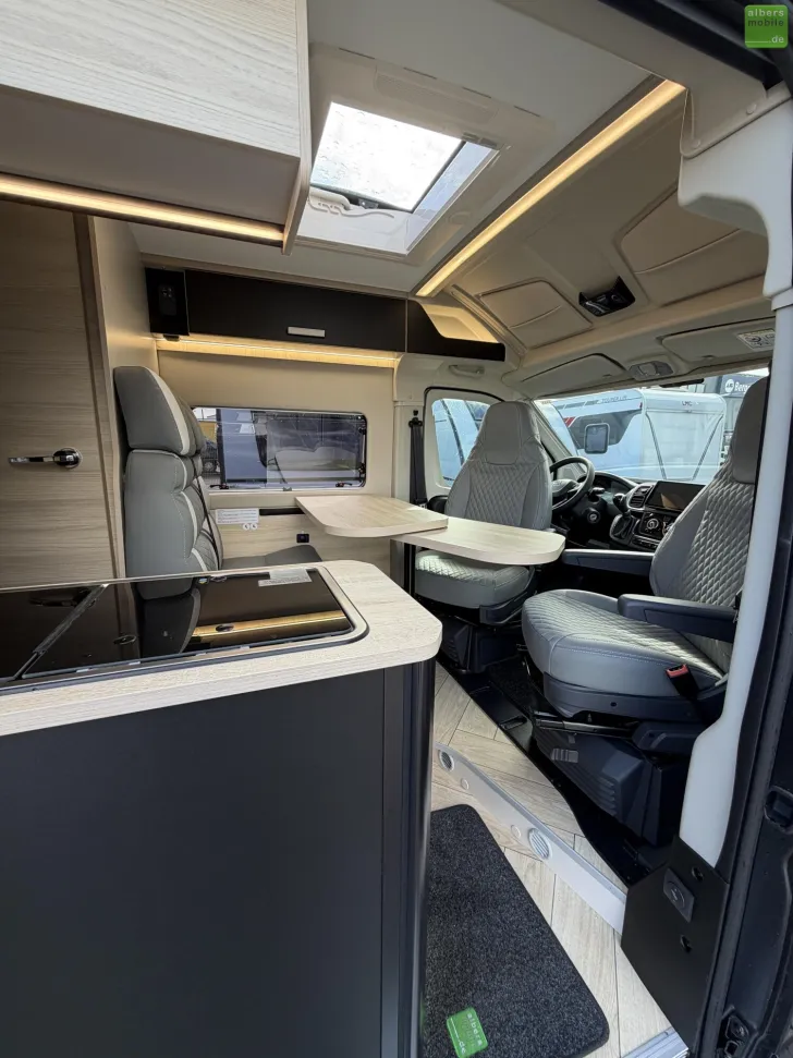 Fahrzeugbild Challenger Van Sport Edition V210 Hubbett Automatik 2026 #8