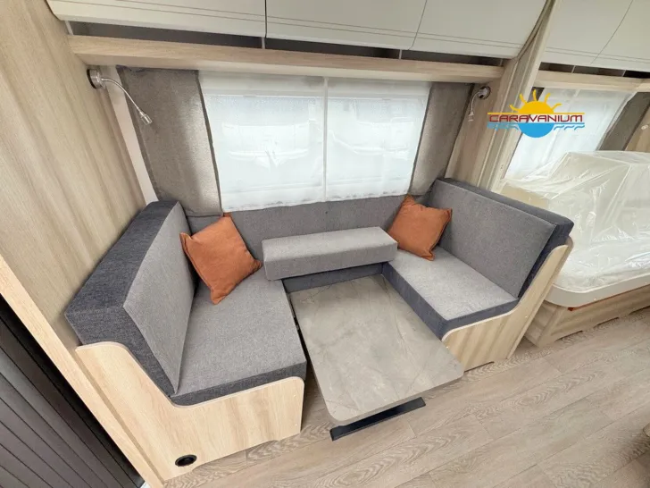 Fahrzeugbild Hobby De Luxe 460 SL #35