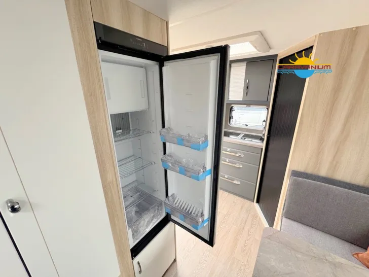 Fahrzeugbild Hobby De Luxe 460 SL #38