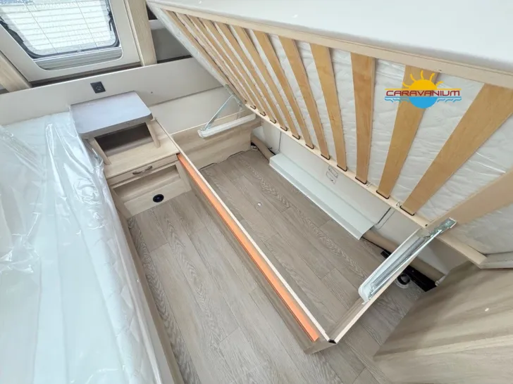 Fahrzeugbild Hobby De Luxe 460 SL #41