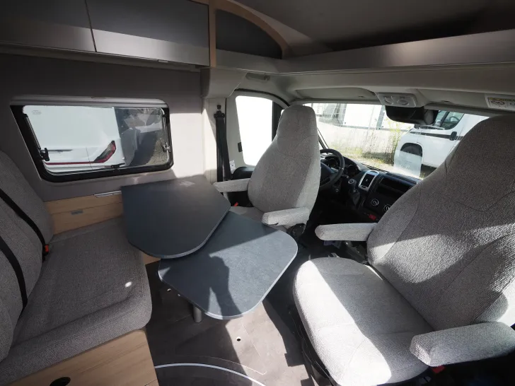 Fahrzeugbild Pössl Trenta 600, Rahmenfenster, Markise, Radtr. uvm #5