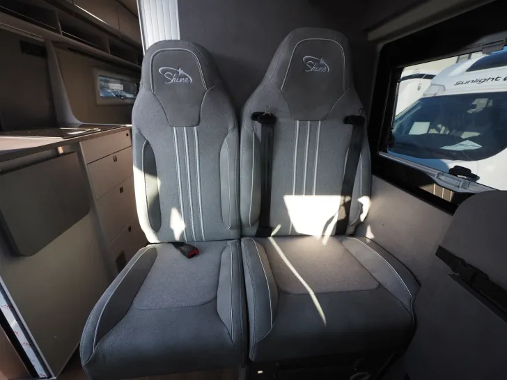 Fahrzeugbild Pössl Summit Shine 600 L R, Aut., Premium-Paket ! #12