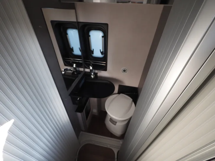 Fahrzeugbild Pössl Summit Shine 600 L R, Aut., Premium-Paket ! #20