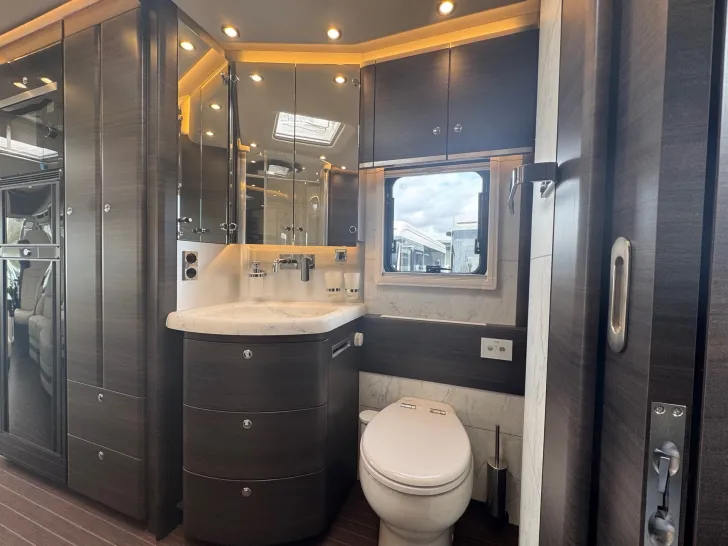 Fahrzeugbild Concorde Liner 990 GI MEGAVOLL*Busklappe*DriversAssi #11