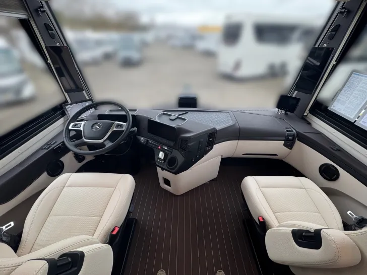 Fahrzeugbild Concorde Liner 990 GI MB Actros*BAR/CL*Hubbett #8