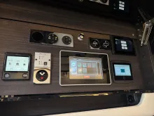 Fahrzeugbild Concorde Liner 990 GI MB Actros*BAR/CL*Hubbett #21