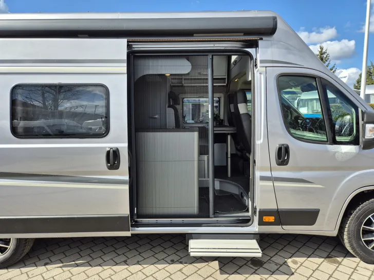 Fahrzeugbild Weinsberg CaraBus 630 MEG EDITION [FIRE] *Motorradhalter* #7