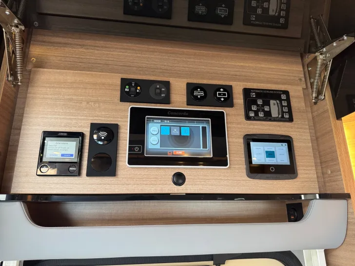 Fahrzeugbild Concorde Charisma 910 MI Graphite Edition *LIMITED EDITION*GSRI #21