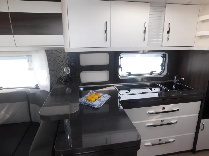 Fahrzeugbild Hobby Prestige 620 CL Fußbodenheizung, City-Anschluss #9