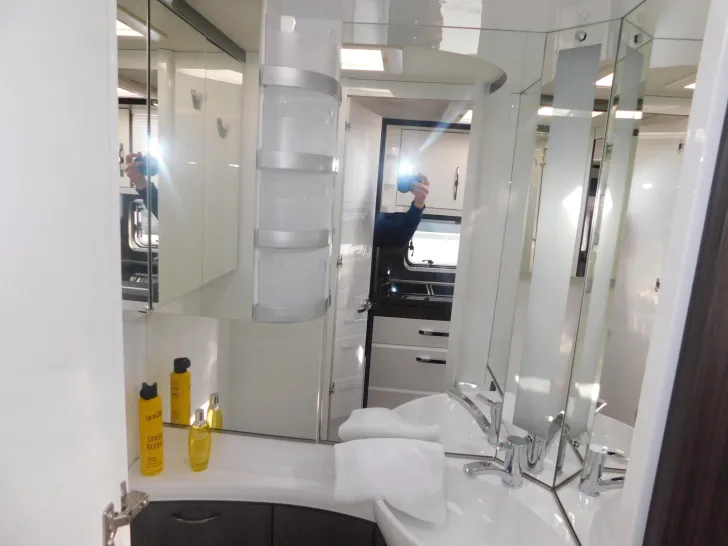 Fahrzeugbild Hobby Prestige 620 CL Fußbodenheizung, City-Anschluss #17