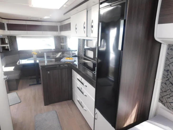 Fahrzeugbild Hobby Prestige 620 CL Fußbodenheizung, City-Anschluss #19