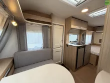 Fahrzeugbild LMC Sassino 460 E Einzelbetten 1360 kg #11