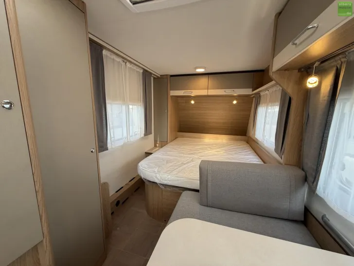 Fahrzeugbild LMC Sassino 450 D 1500kg XXL-Bett 157x200cm #16