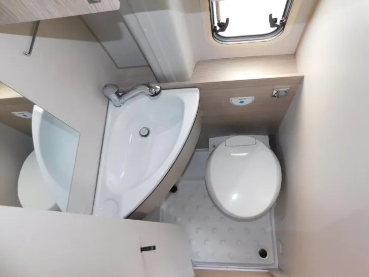 Fahrzeugbild Bürstner Lineo C 550 Verfügbar ab November 2026 #22