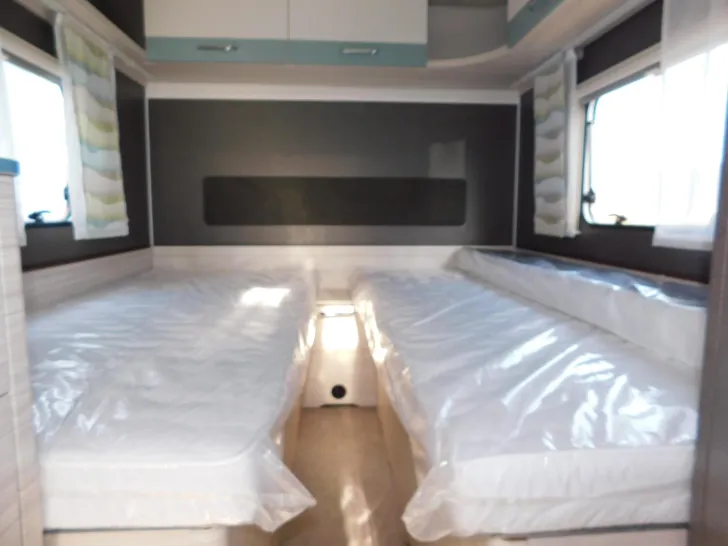 Fahrzeugbild Dethleffs c-joy 460 LE zus. Stauklappe, Toilettenfenster #11