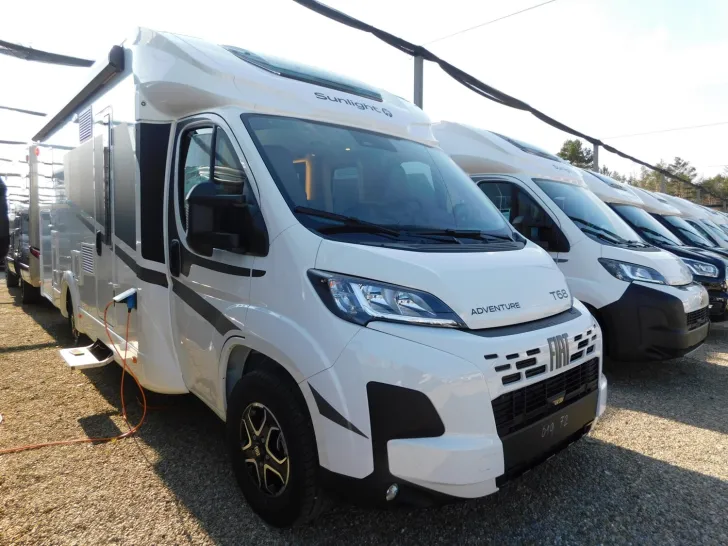 Fahrzeugbild Sunlight Adventure T 68 OHNE Hubbett! mit Automatik + ACC #3