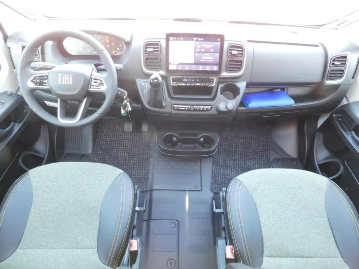 Fahrzeugbild Sunlight Adventure V 66 Safety-Paket + ACC + Digitalpaket #8