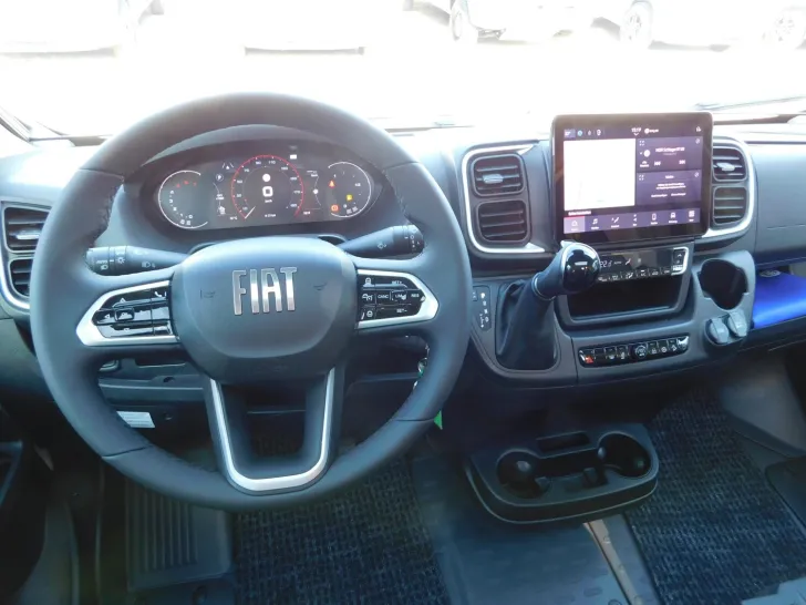 Fahrzeugbild Sunlight Adventure V 66 Safety-Paket + ACC + Digitalpaket #9