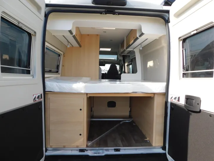 Fahrzeugbild Sunlight Cliff X 600 Verfügbar ab November 2026 #6