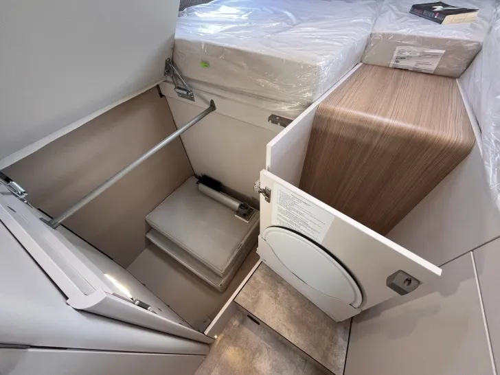 Fahrzeugbild Hymer B-MC T 680 *Premium*Arktis*Winter*W-LAN* #18
