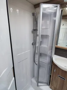 Fahrzeugbild Hymer Exsis-t 588 Anhängerkupplung #14