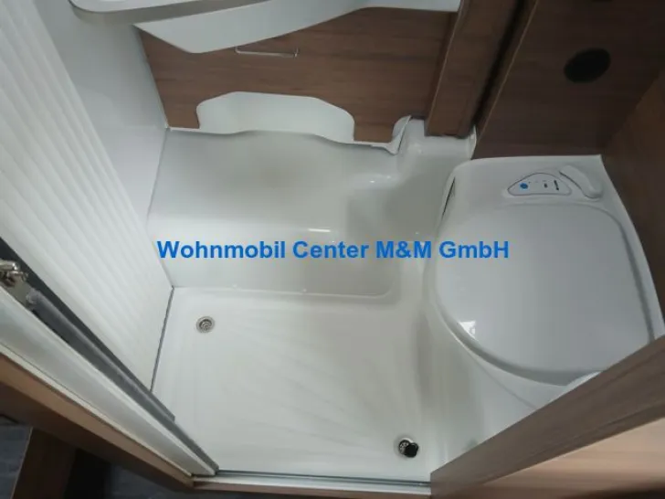 Fahrzeugbild Knaus Live I 650 MEG Automatik 180PS Standklima #13