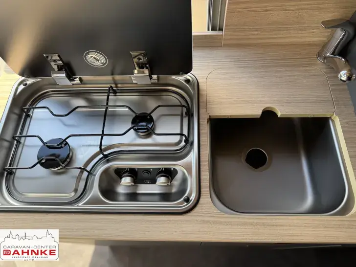 Fahrzeugbild Malibu Van First Class - Two Rooms 640 LE RB charming GT skyview Dieselheizung, Full LED #11