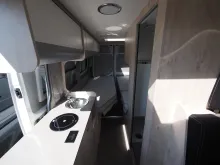 Fahrzeugbild Clever Einzelstück, Individualausbau Längsb., D-Heiz. #12