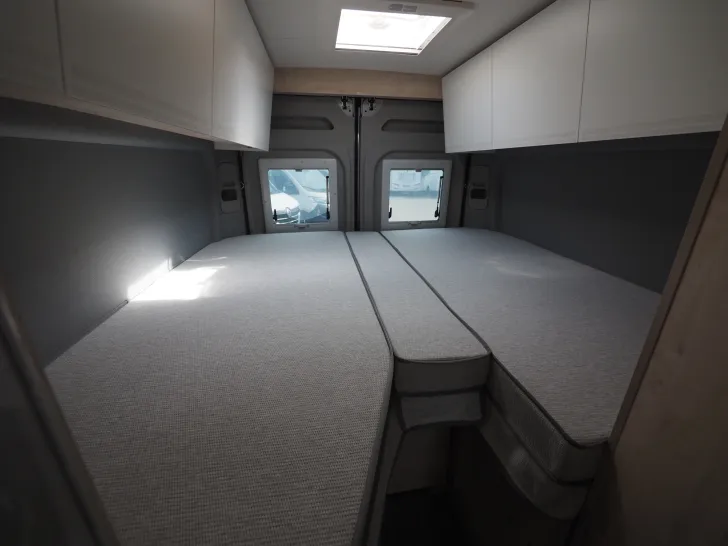 Fahrzeugbild Clever Runner, Markise, Radträger, Assist., Designpak. #15