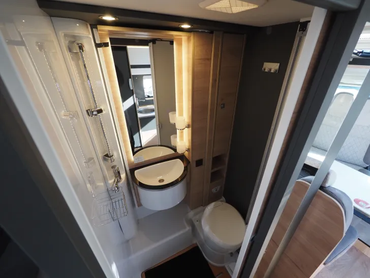 Fahrzeugbild Dethleffs Globebus Camp T1 Active-Paket, Automatik #11