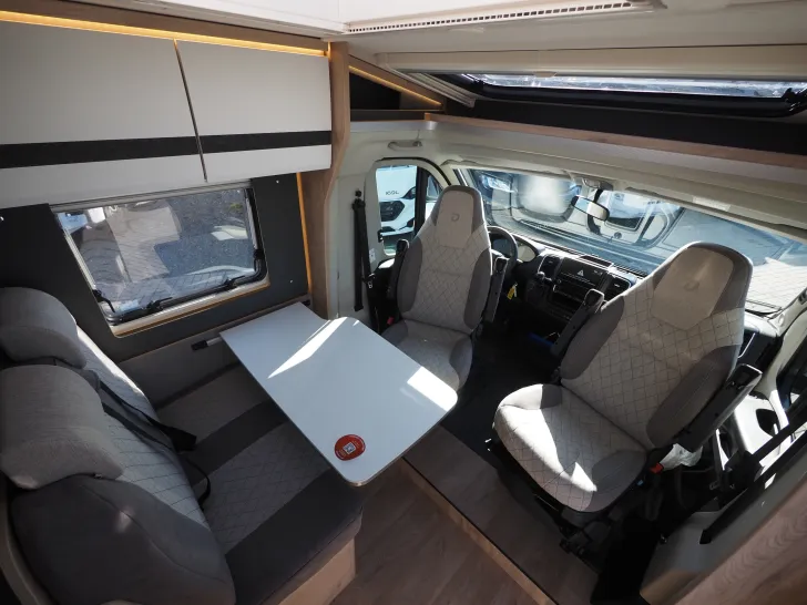 Fahrzeugbild Dethleffs Globebus Camp T1 Active-Paket, Automatik #13