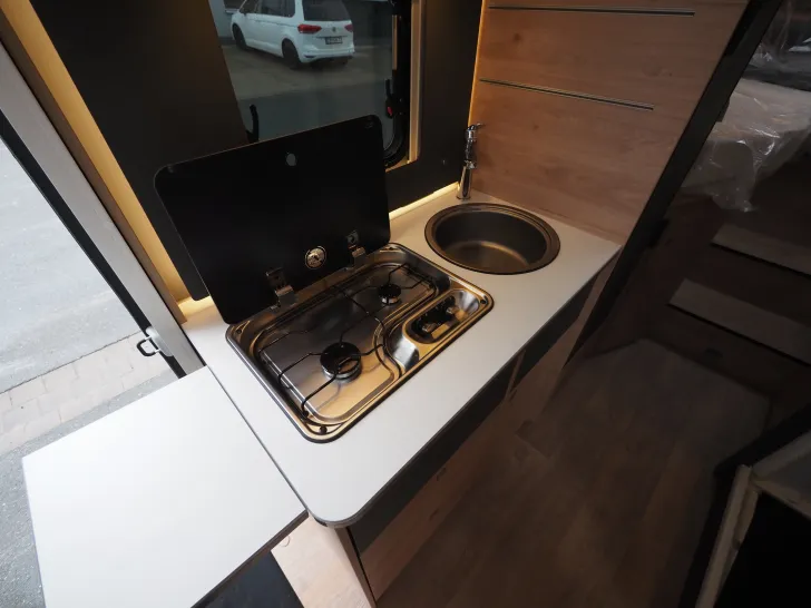 Fahrzeugbild Dethleffs Globebus Camp T4 Active, Autom., ACC, LED #10