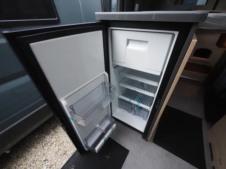 Fahrzeugbild Dethleffs Globetrail 600 DS, 180 PS Aut., Navi/Kam, D+E #10