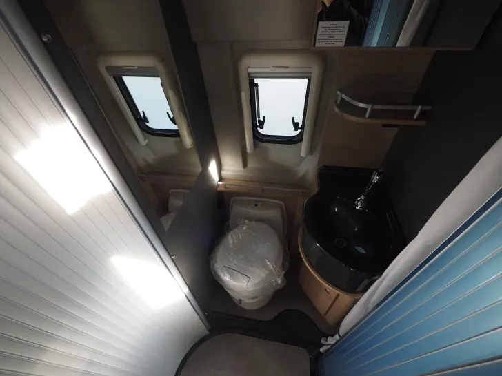 Fahrzeugbild Dethleffs Globetrail 600 DR, 180 PS Aut., Navi, 6E Heiz. #15