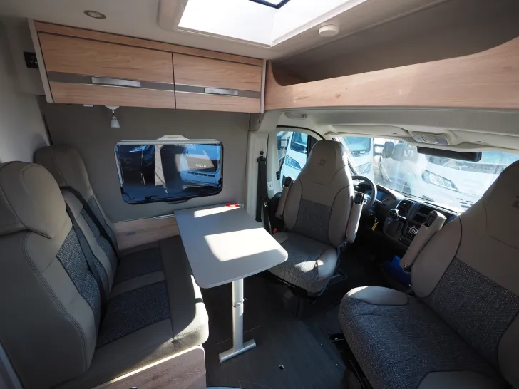 Fahrzeugbild Dethleffs Globetrail 600 DS, Automatik u. Chassispaket #6