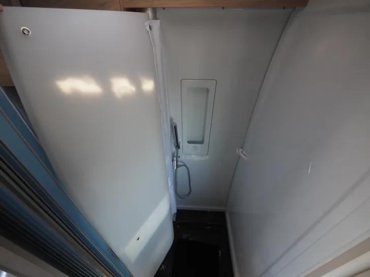 Fahrzeugbild Dethleffs Globetrail 600 DS, Automatik u. Chassispaket #13