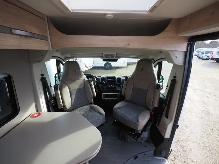 Fahrzeugbild Dethleffs Globetrail 600 DK, Aut.,Wohnraumklima,Dieselh. #9