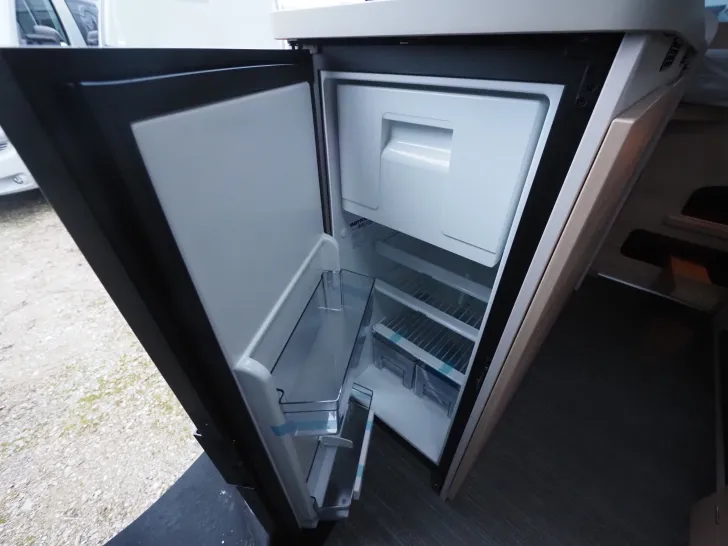 Fahrzeugbild Dethleffs Globetrail 600 DS, Auto., Chassis./El./Komf.,uvm #9