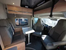 Fahrzeugbild Dethleffs Globetrail 600 DS, Aufstelldach, Automatik #6