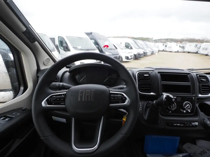 Fahrzeugbild Dethleffs Globetrail 540 DR, Aut., Pakete, Duo, 6E Heiz. #5